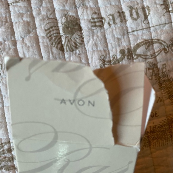 Avon Rare Pearls eau de Parfum Spray 1.7oz - Picture 4 of 4